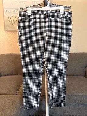 Old Navy Black and White Gingham High Rise Pixie Pants